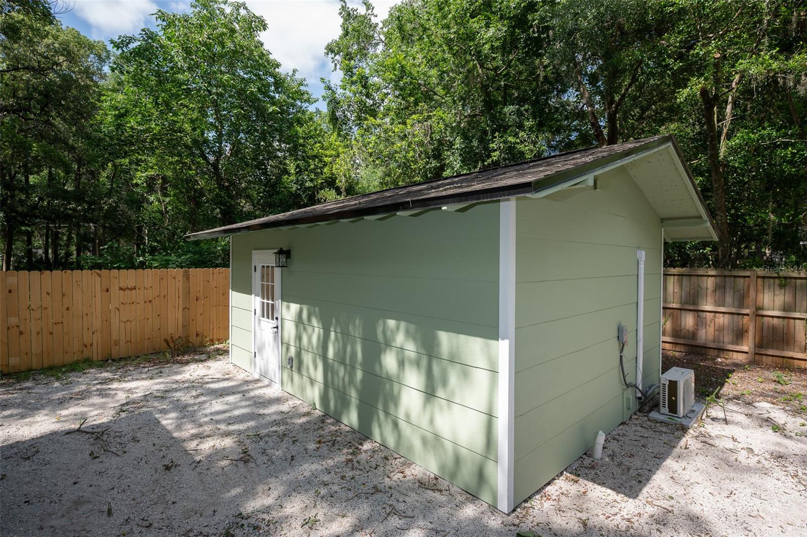 RIDGE-VIEW - Residential