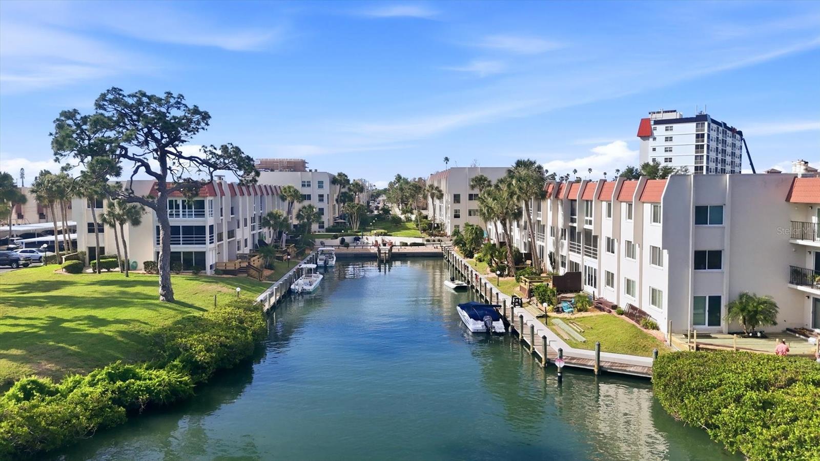 BELLA COSTA I - Residential