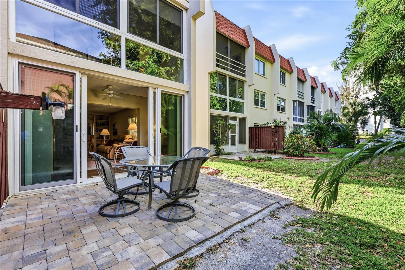 BELLA COSTA I - Residential