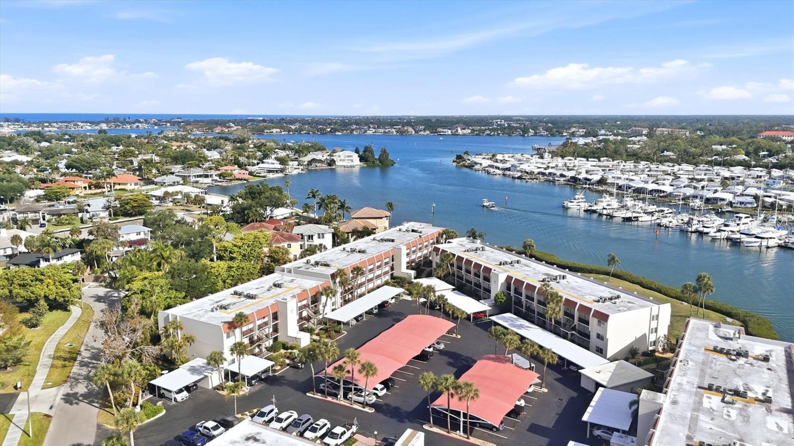 BELLA COSTA I - Residential