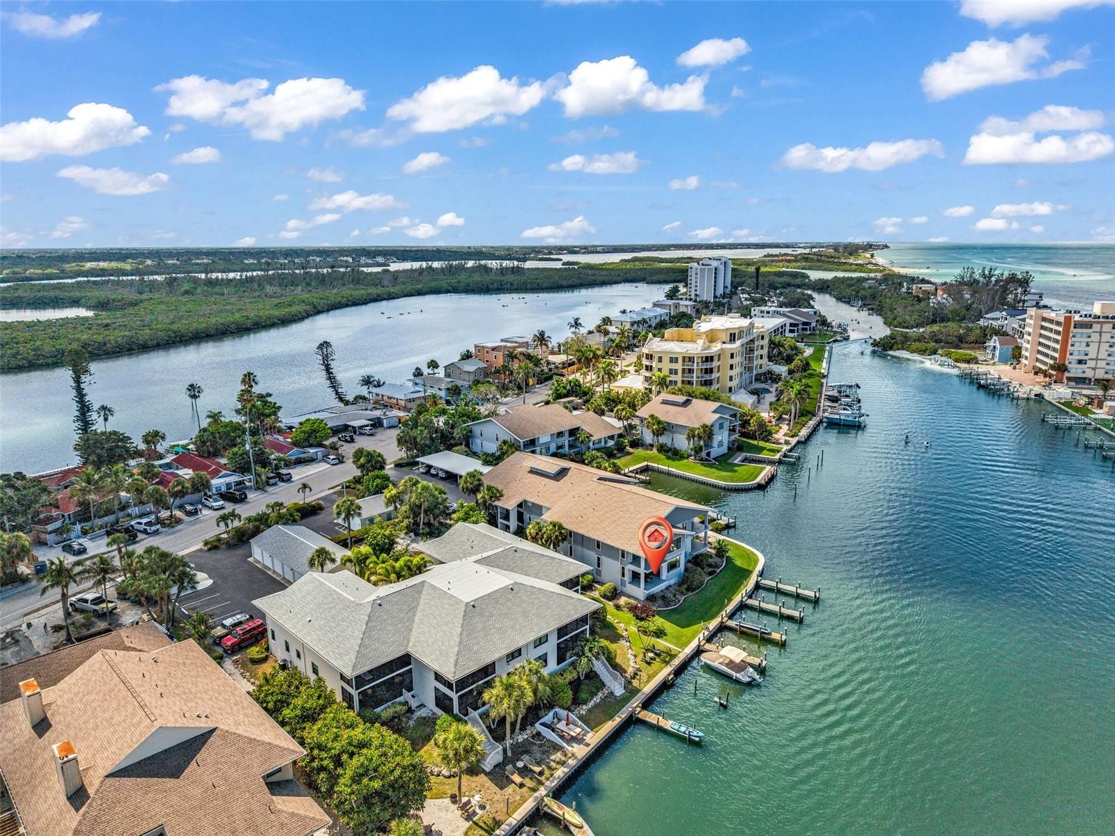 MOORINGS - Residential