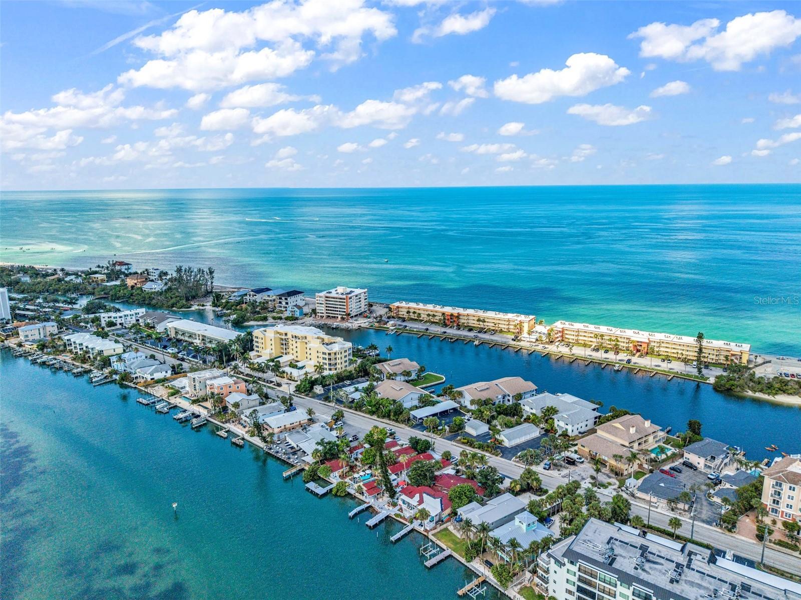 MOORINGS - Residential