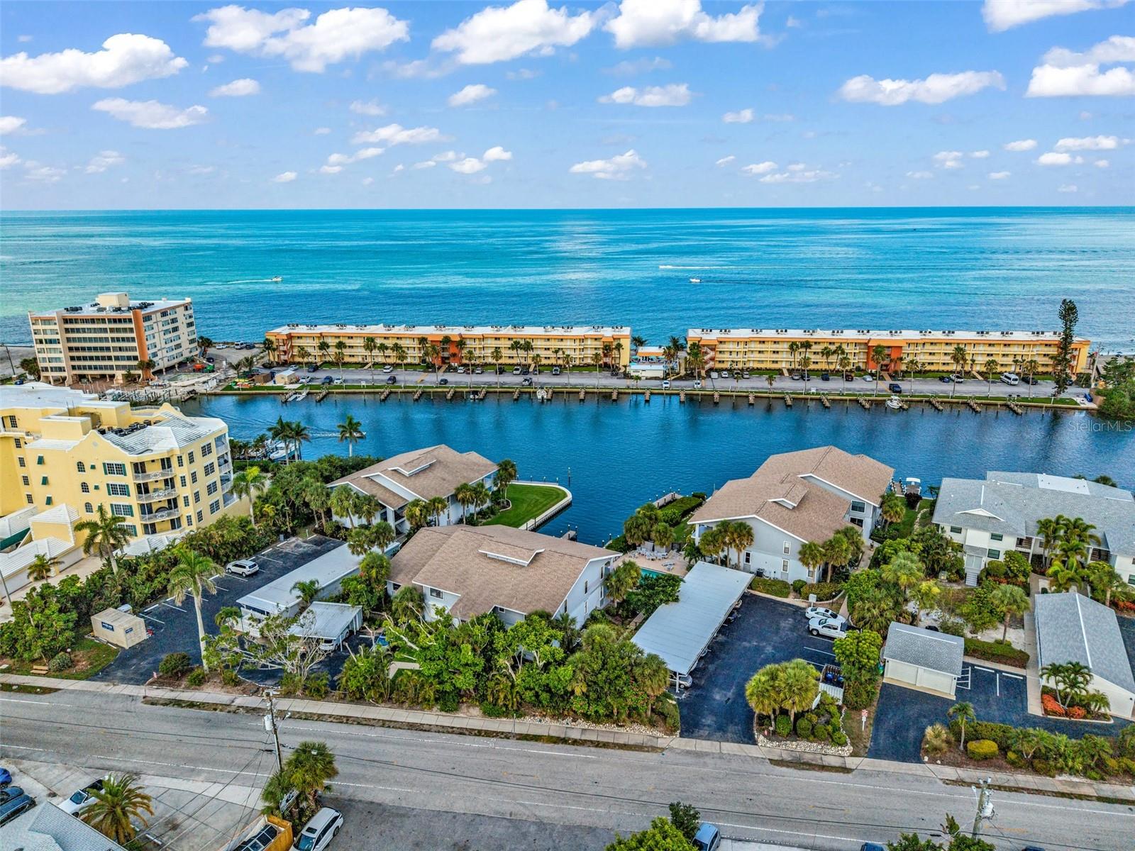 MOORINGS - Residential