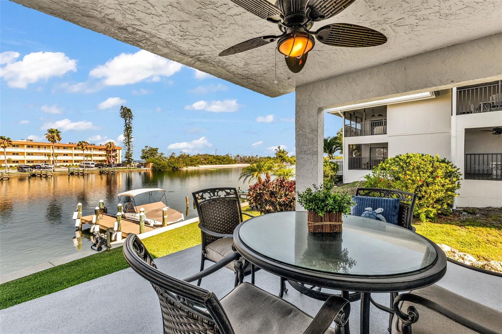 MOORINGS - Residential