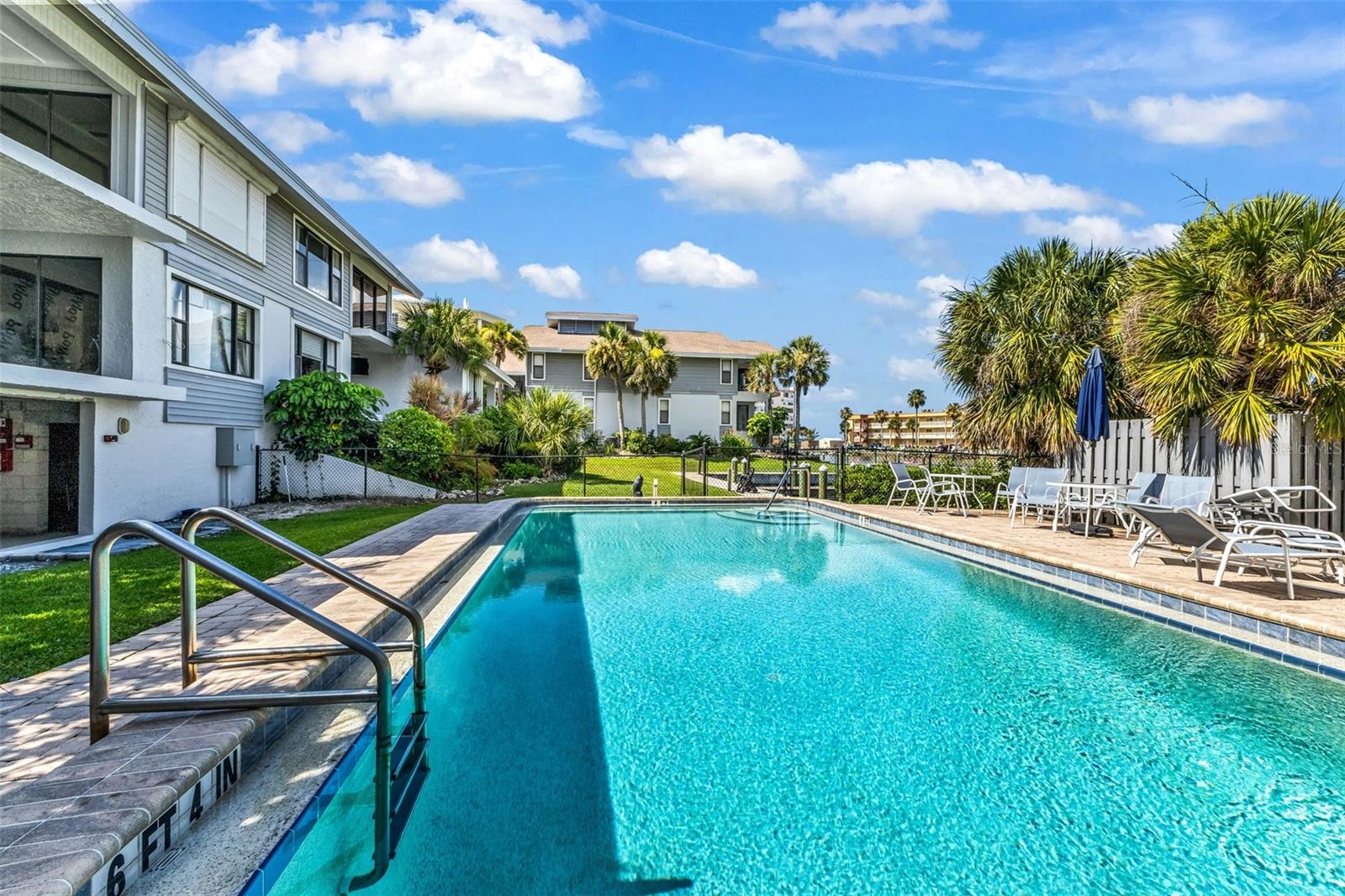 MOORINGS - Residential