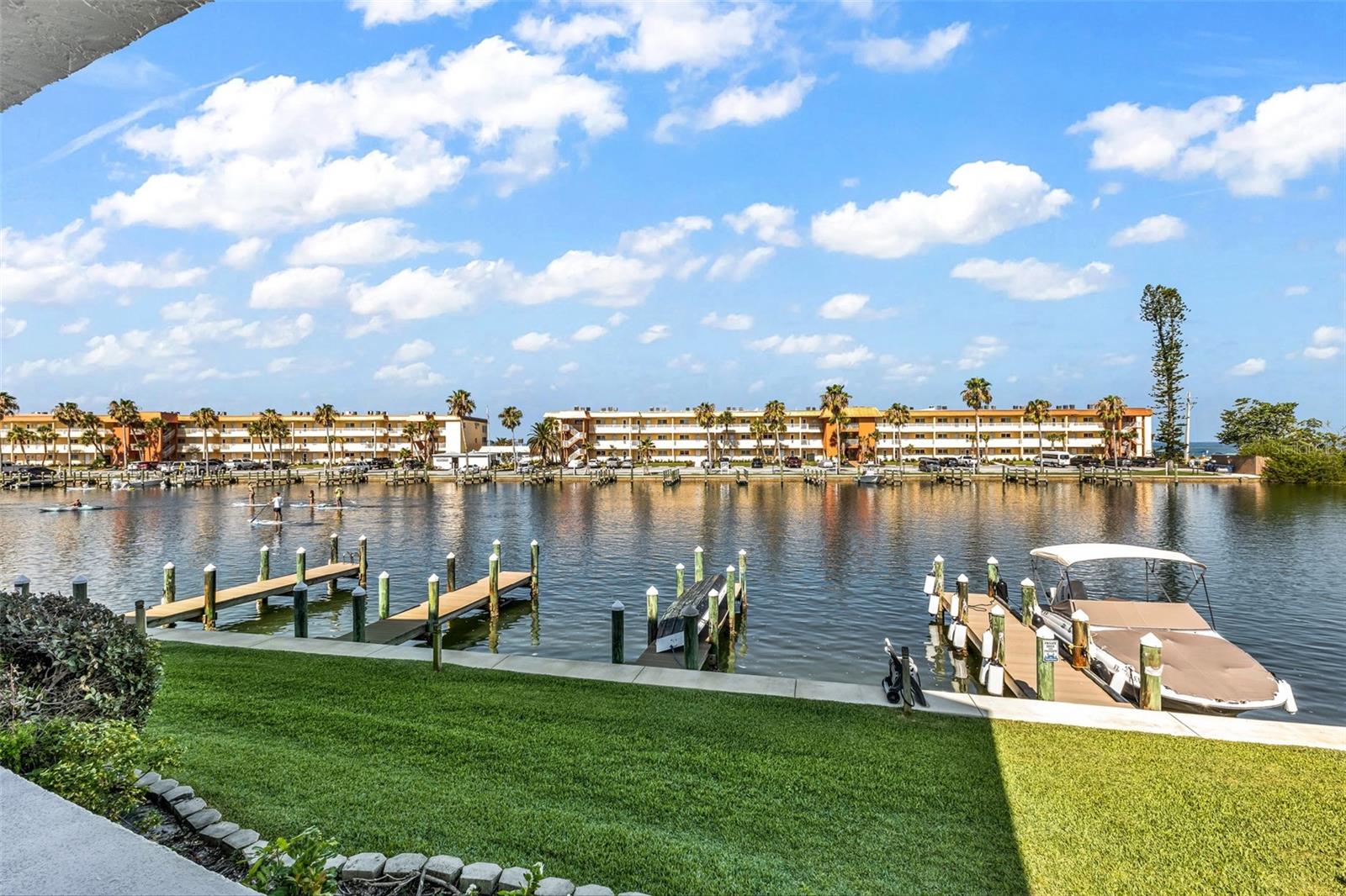 MOORINGS - Residential