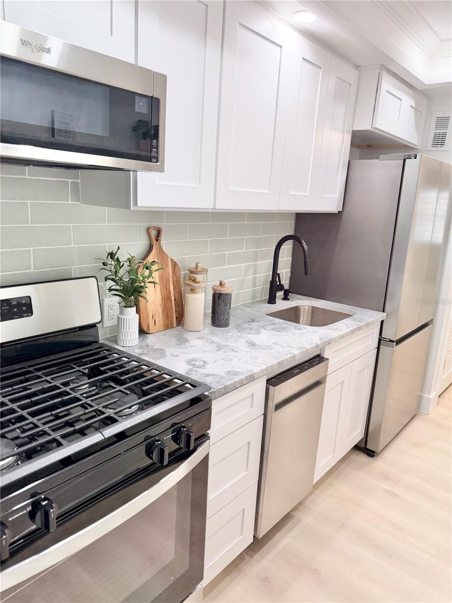 TOWN APTS CONDO - Residential