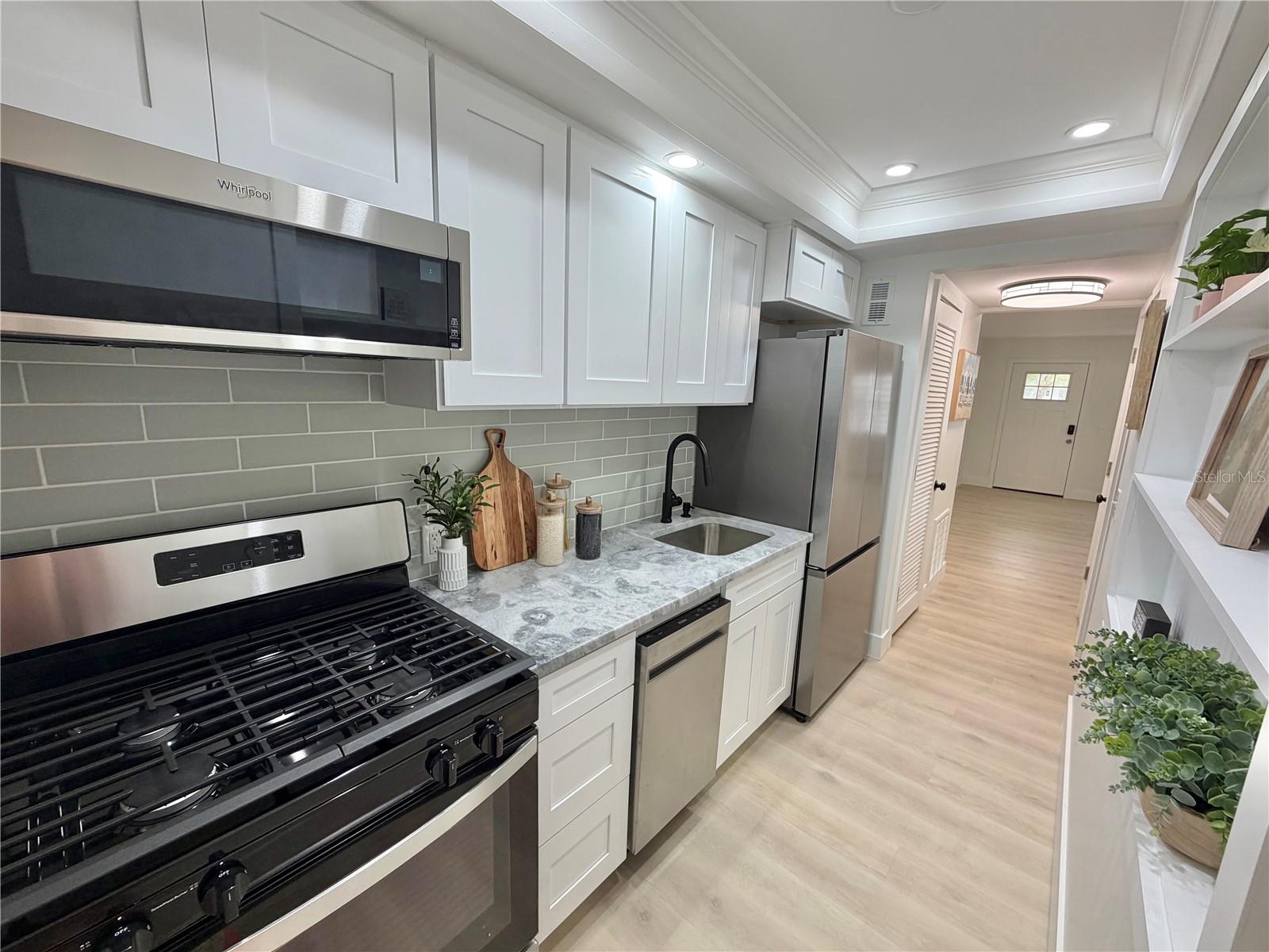 TOWN APTS CONDO - Residential