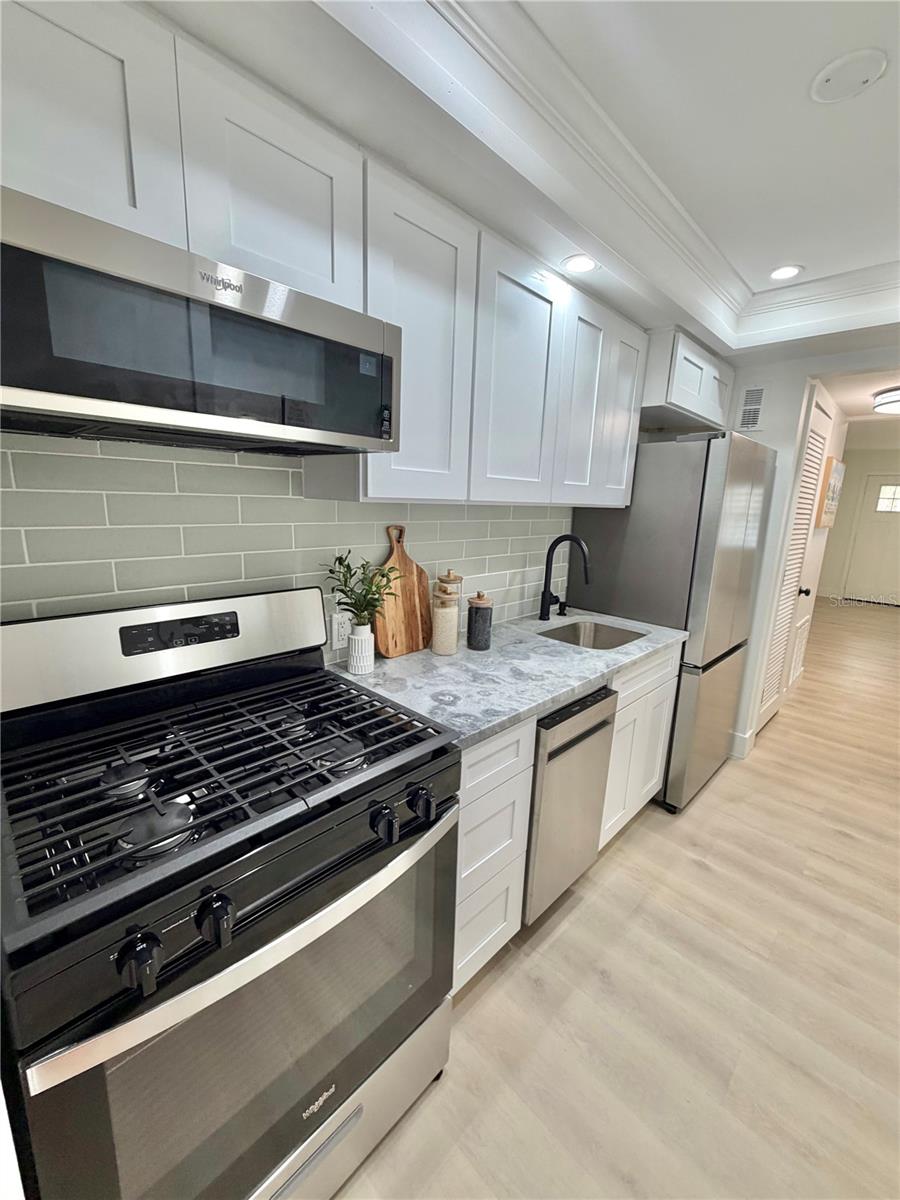 TOWN APTS CONDO - Residential