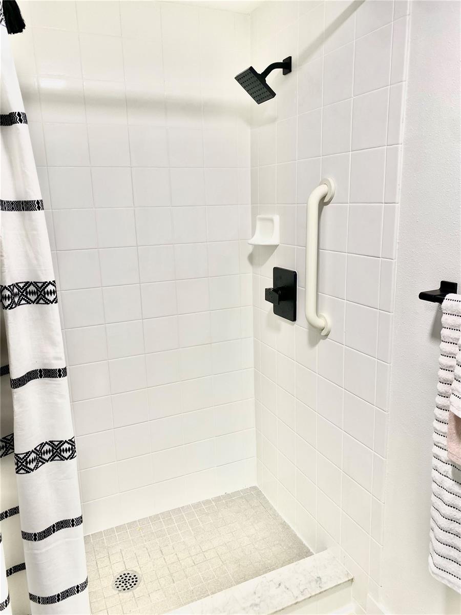TOWN APTS CONDO - Residential