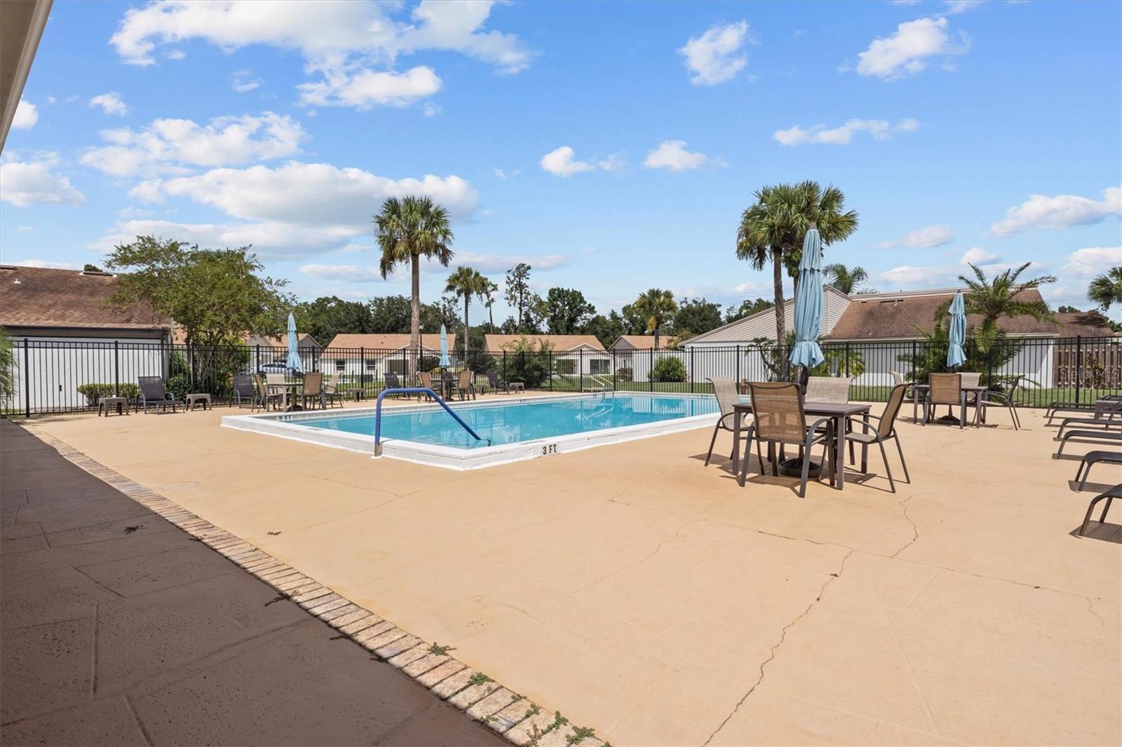 MEADOW OAKS A CONDO - Residential