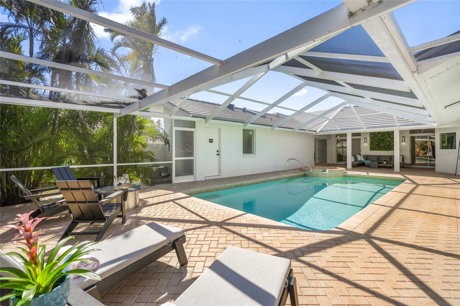 SOUTHBAY YACHT & RACQUET CLUB - Residential