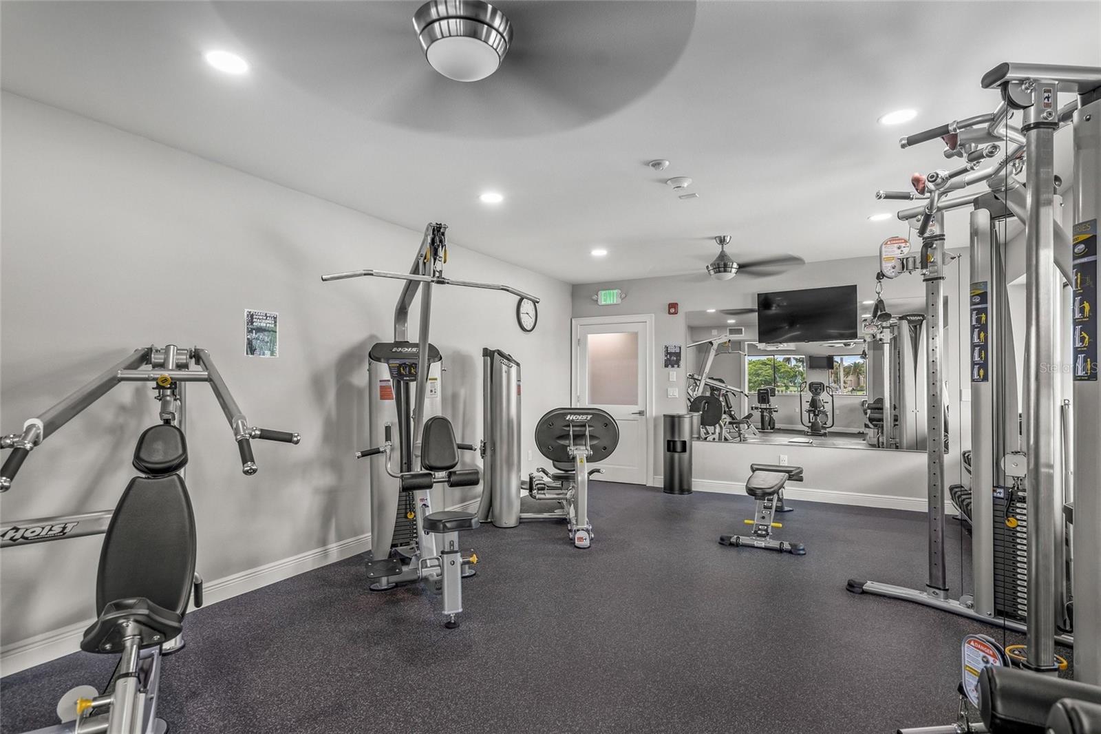 SOUTHBAY YACHT & RACQUET CLUB - Residential