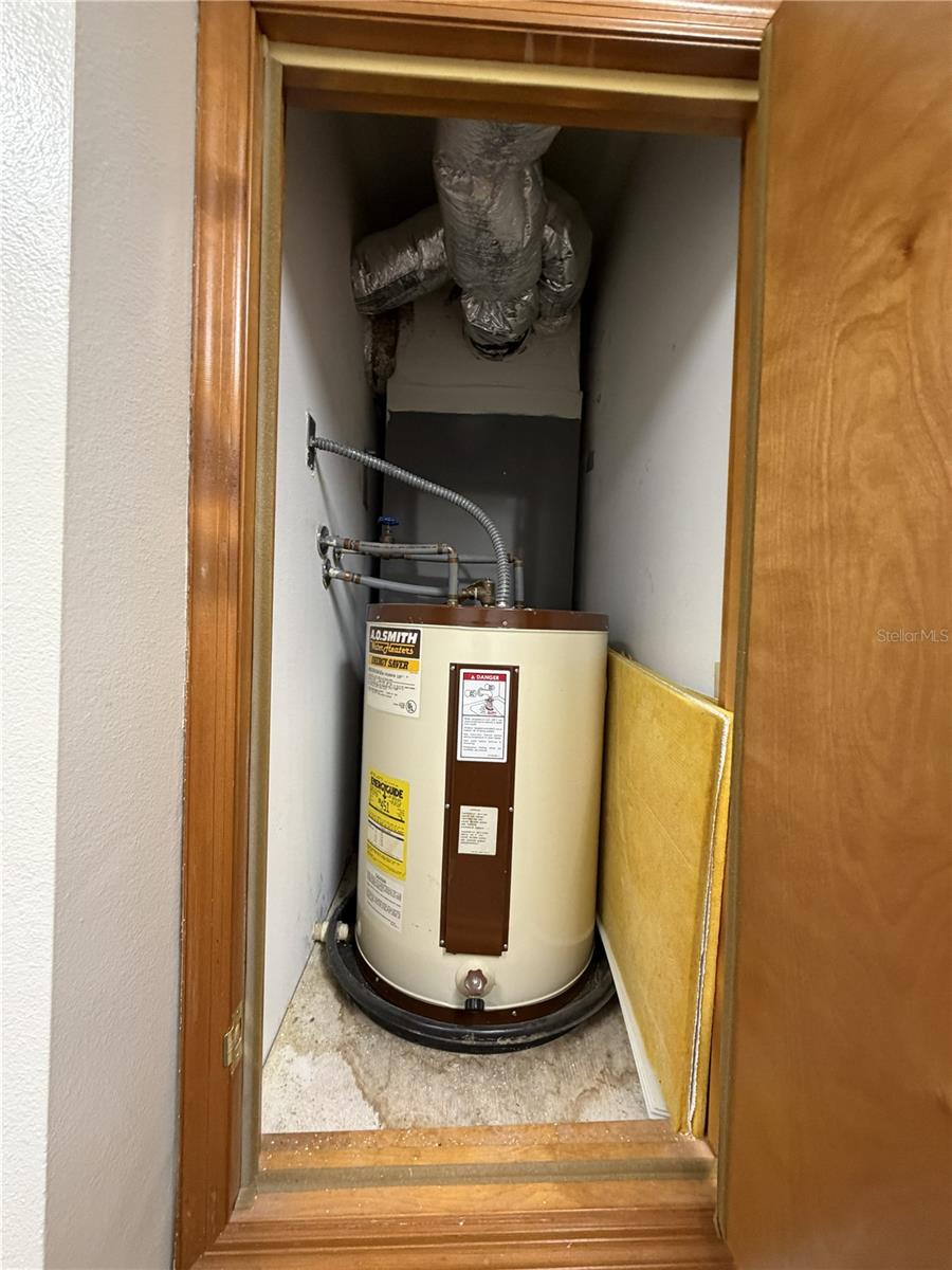 1400 W OAK CONDO - Commercial Sale