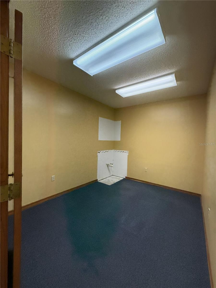1400 W OAK CONDO - Commercial Sale