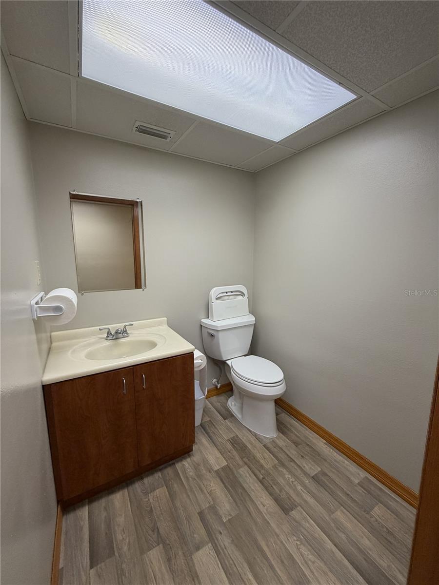 1400 W OAK CONDO - Commercial Sale