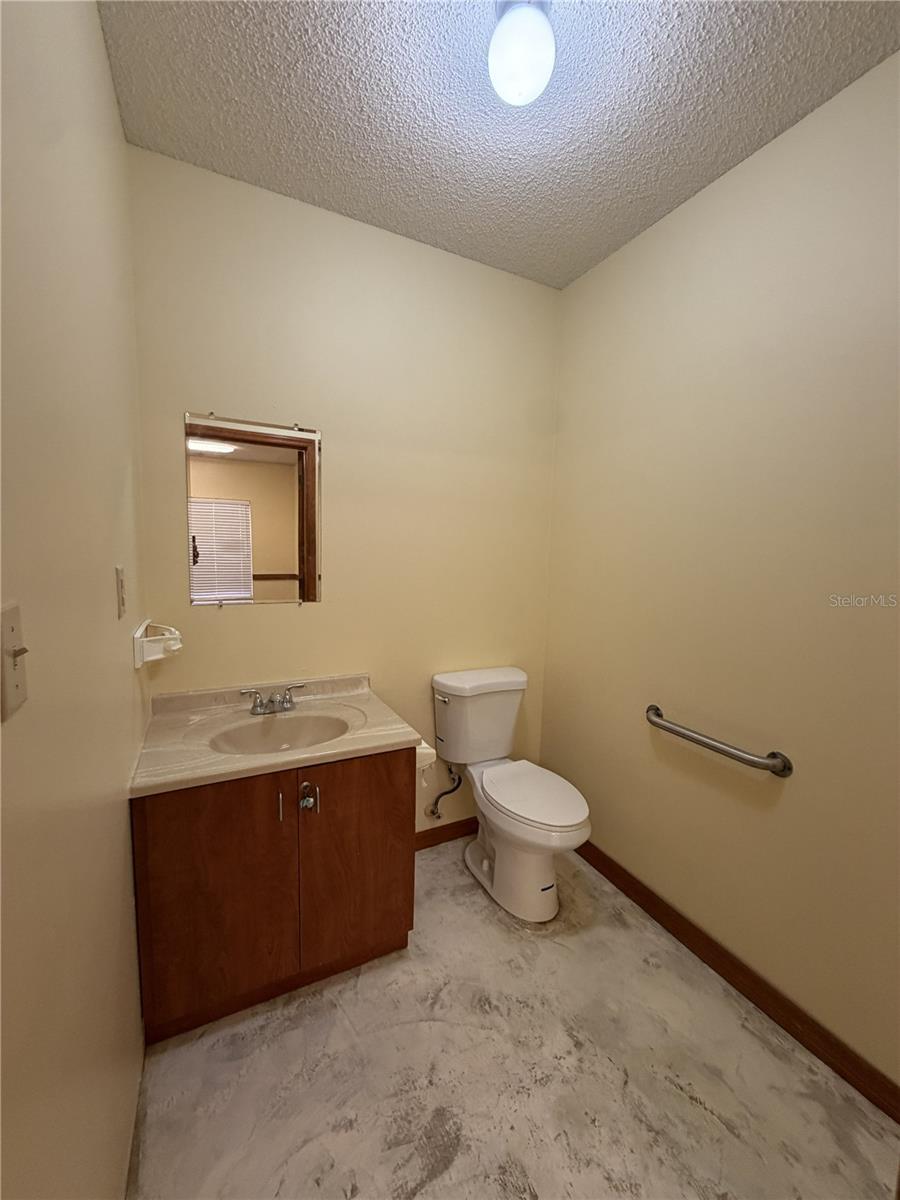1400 W OAK CONDO - Commercial Sale