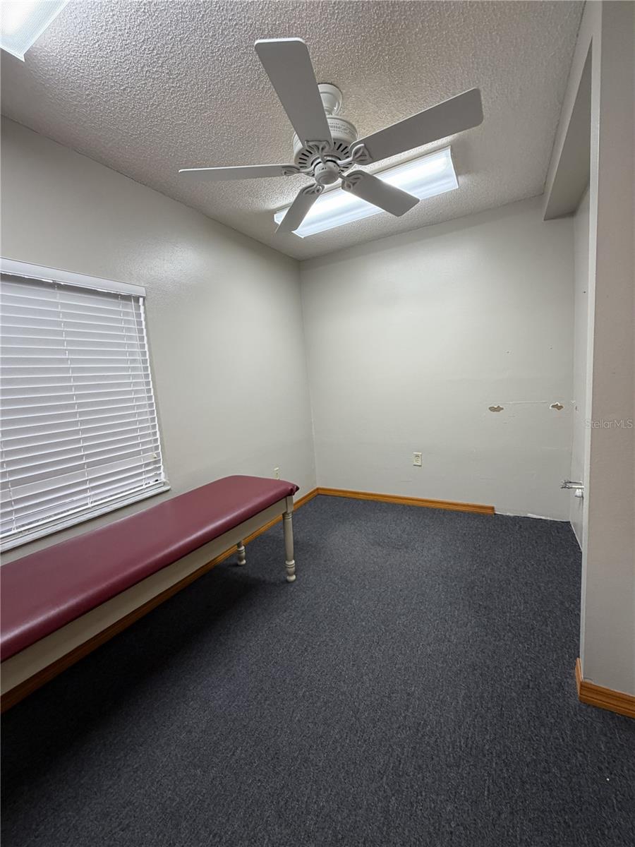 1400 W OAK CONDO - Commercial Sale