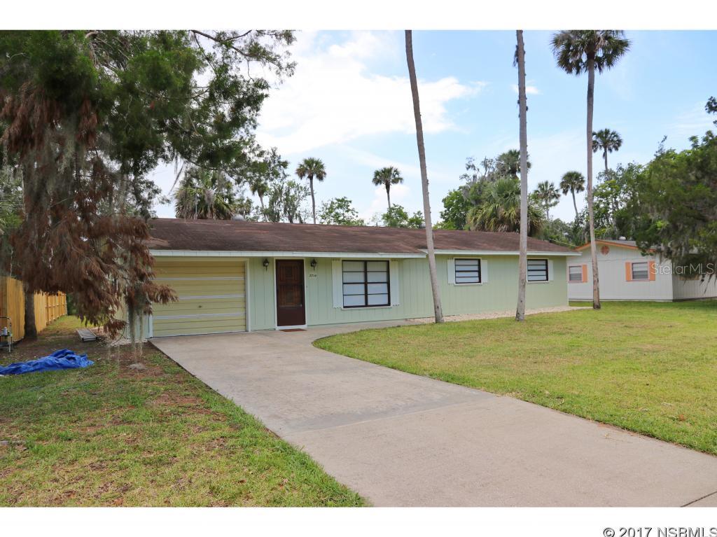 NEW ROOF COMING THIS MONTH!!! JUST PAINTED EXTERIOR. MUST SEE THIS CHARMING 3/2 LARGE LOT IN FL SHORES.  GREAT LOCATION, WATER VIEW, PLENTY OF ROOM FOR POOL. FULLY FURNISHED, NEW WASHER AND DRYER,NICE SCREENED PORCH. ;Water: City