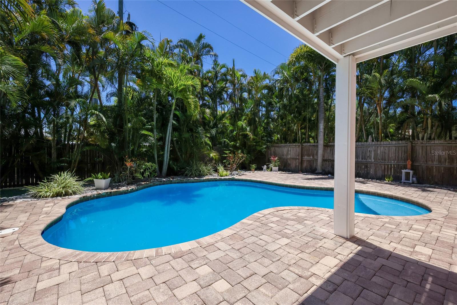 ANNA MARIA ISLAND BEACHWALK - Residential