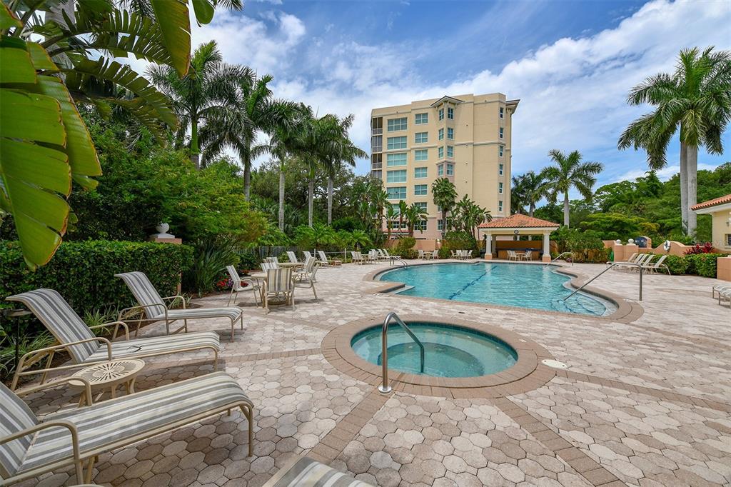 MERIDIAN AT THE OAKS PRESERVE - Residential