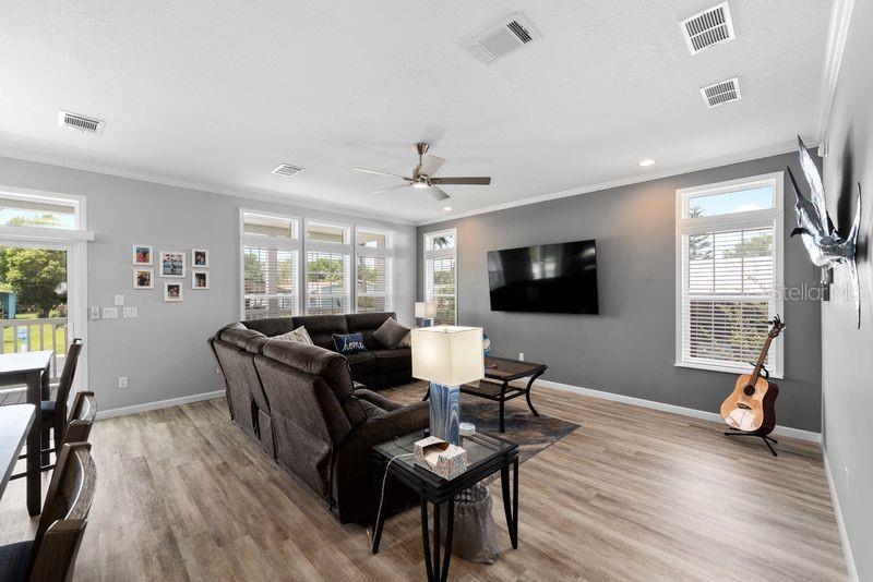 SHELDON WEST MH COMMUNITY - Residential