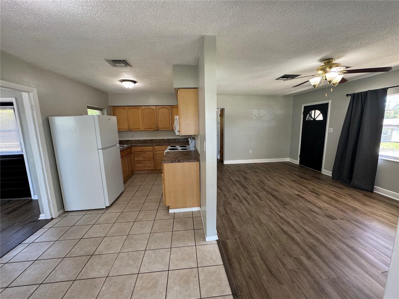 NOONEY SUB - Residential Lease