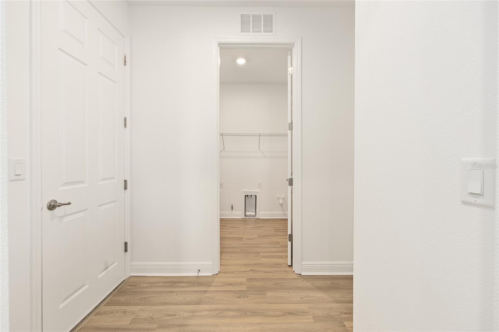ON TOP OF THE WORLD - Residential Lease