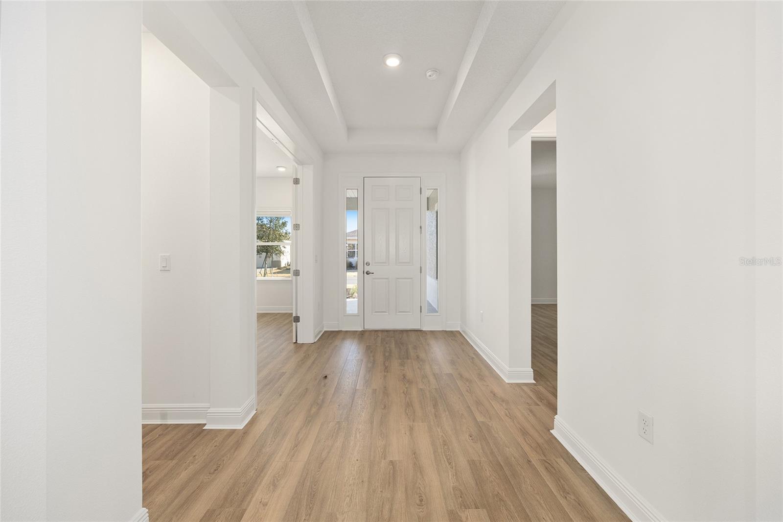 ON TOP OF THE WORLD - Residential Lease
