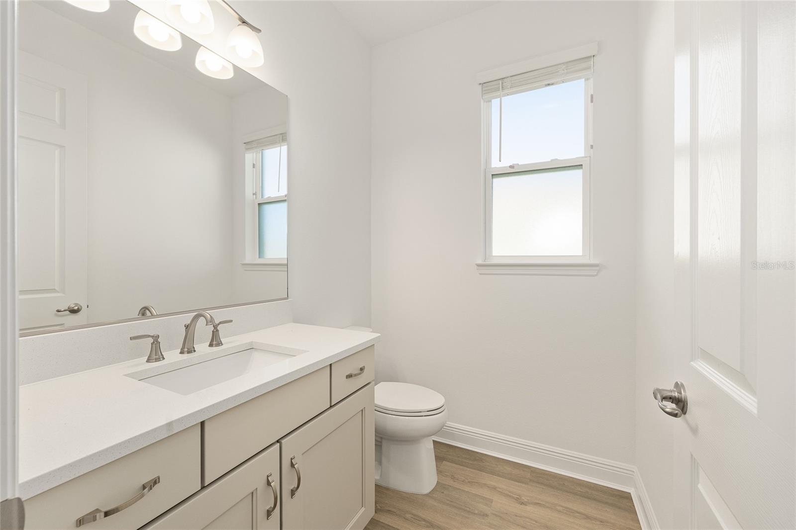 ON TOP OF THE WORLD - Residential Lease