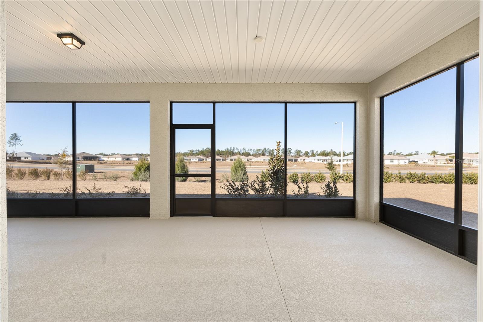 ON TOP OF THE WORLD - Residential Lease