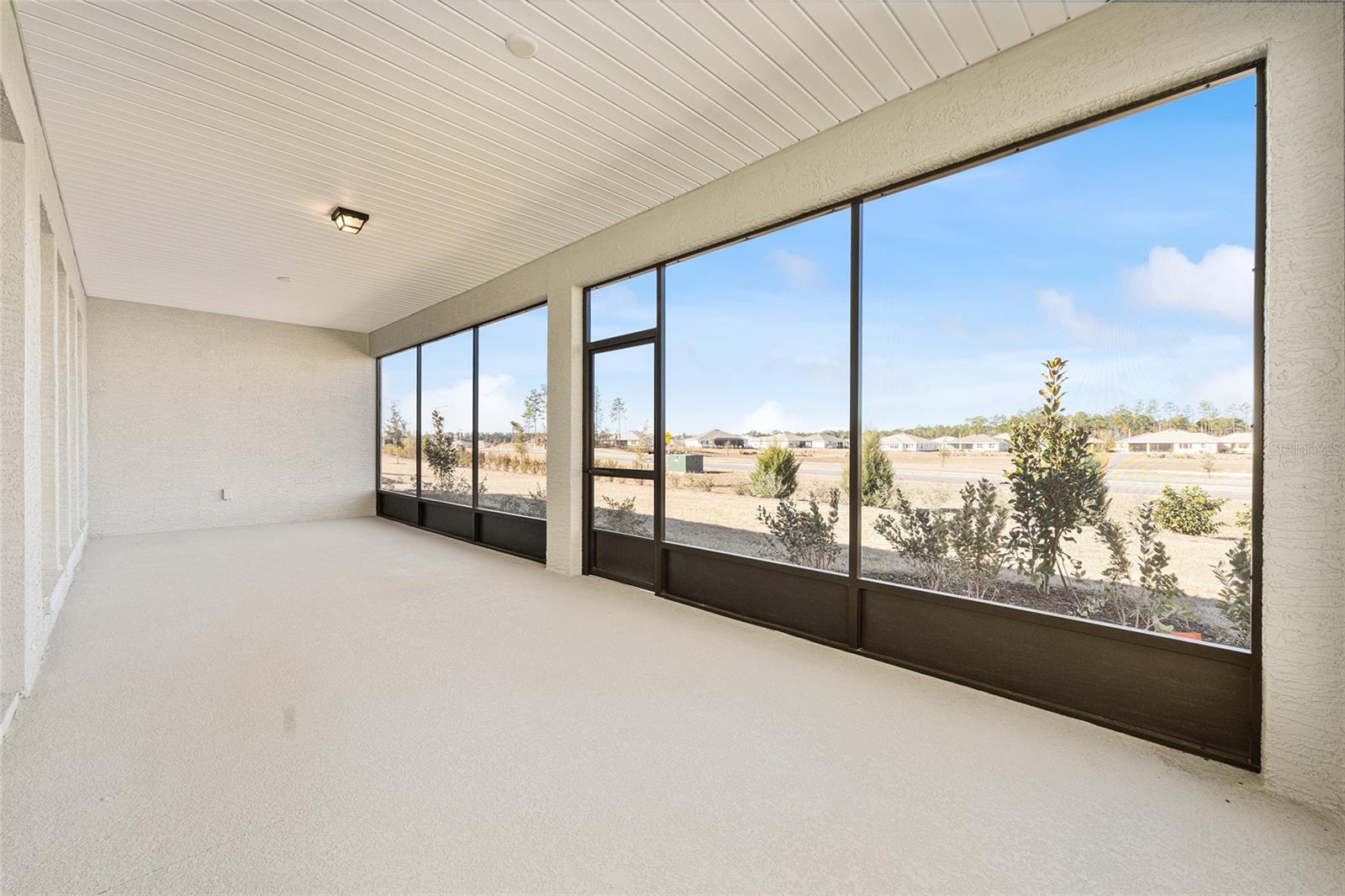 ON TOP OF THE WORLD - Residential Lease