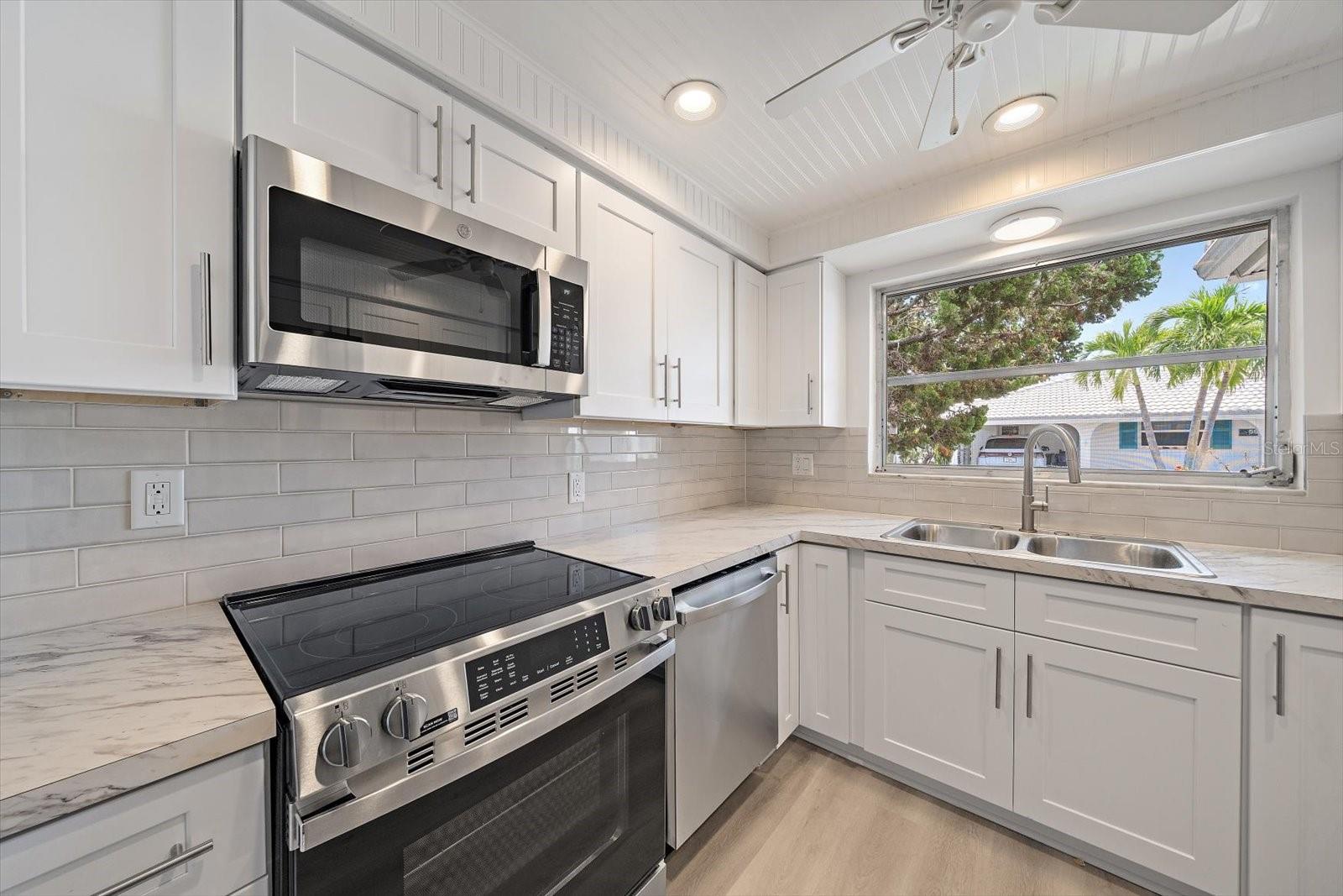 SPANISH MAIN YACHT CLUB CONDO - Residential