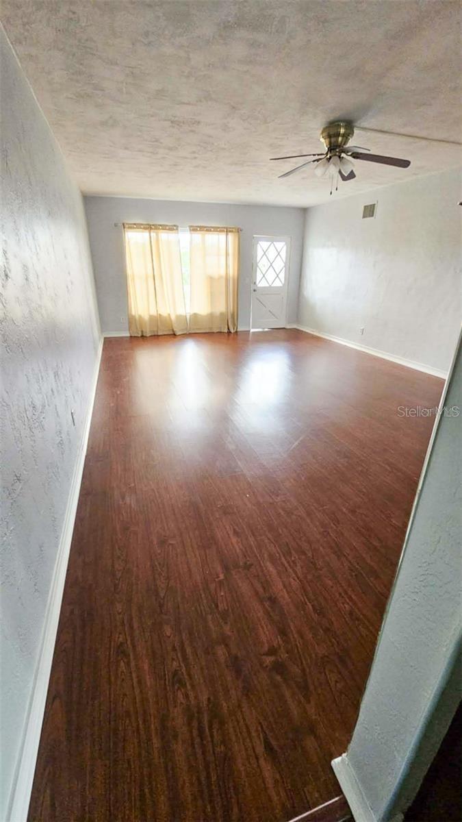 ON TOP OF THE WORLD - Residential Lease