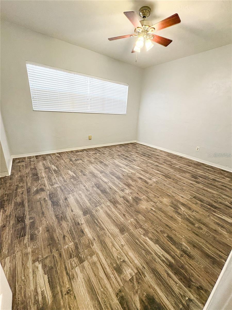 ON TOP OF THE WORLD - Residential Lease