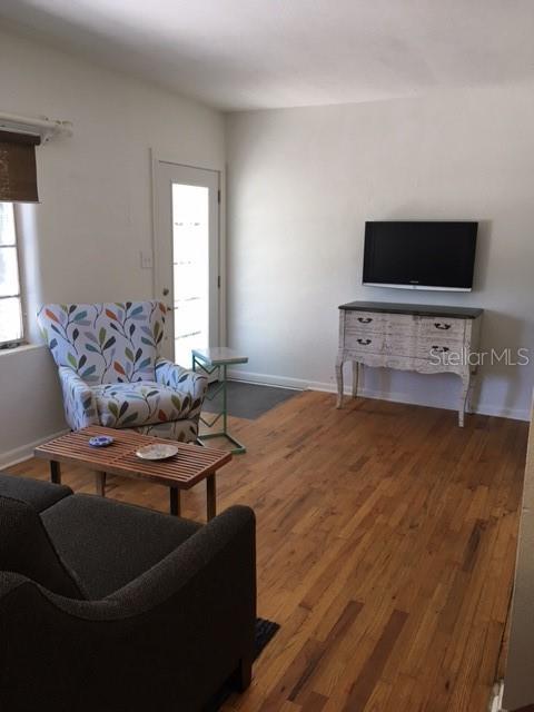 COLONIAL ACRES - Residential Lease