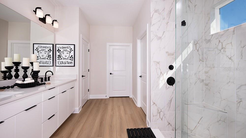 ESPLANADE AT MCKINNON GROVES - Residential