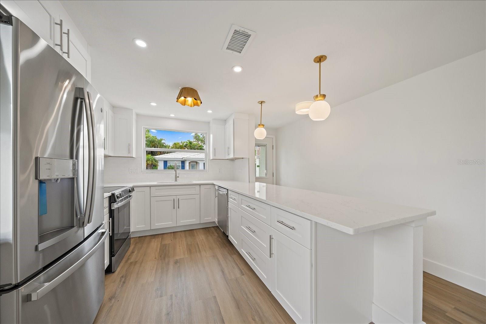 SPANISH MAIN YACHT CLUB CONDO - Residential