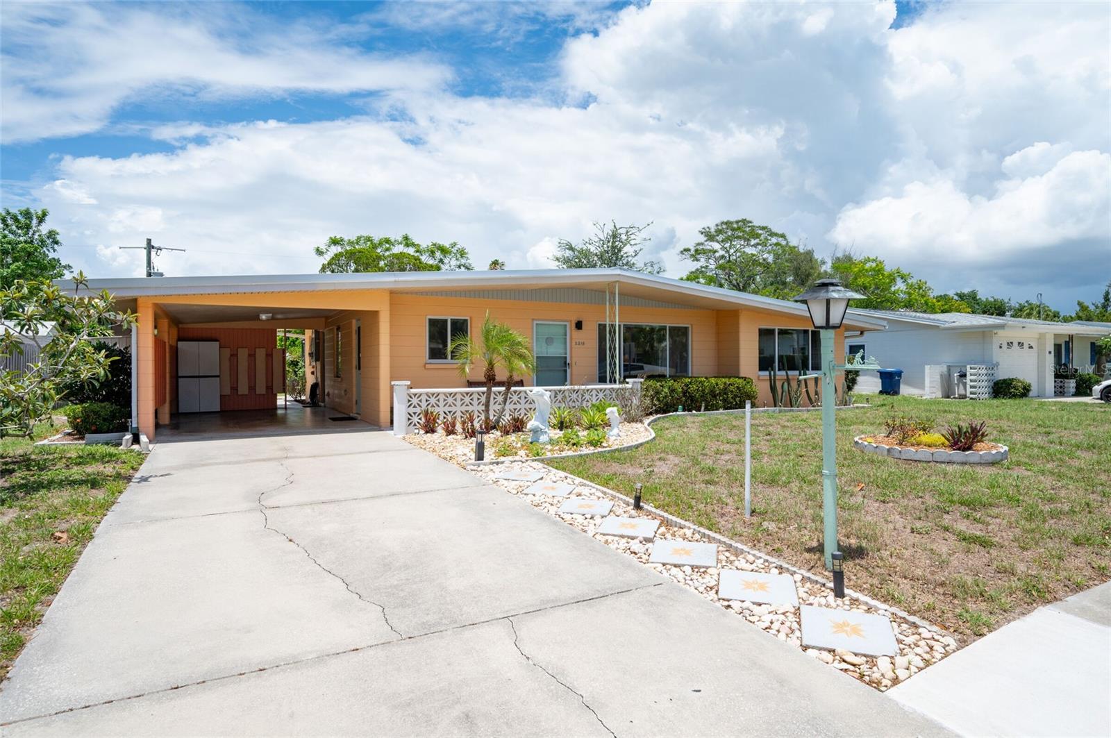 BLOSSOM BROOK - Residential