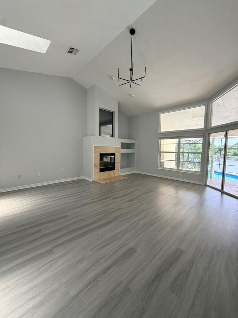 ALMOND TREE ESTATES - Residential Lease
