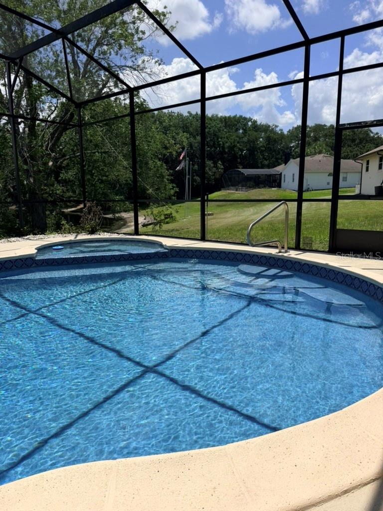 ALMOND TREE ESTATES - Residential Lease