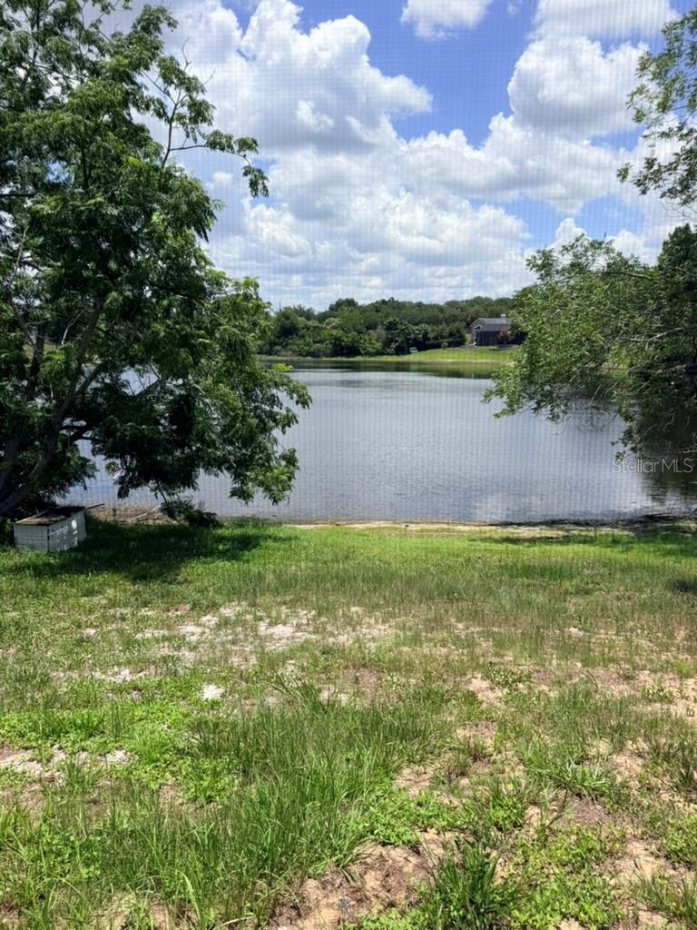 ALMOND TREE ESTATES - Residential Lease