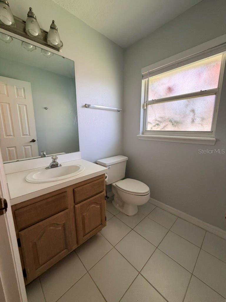 ALMOND TREE ESTATES - Residential Lease