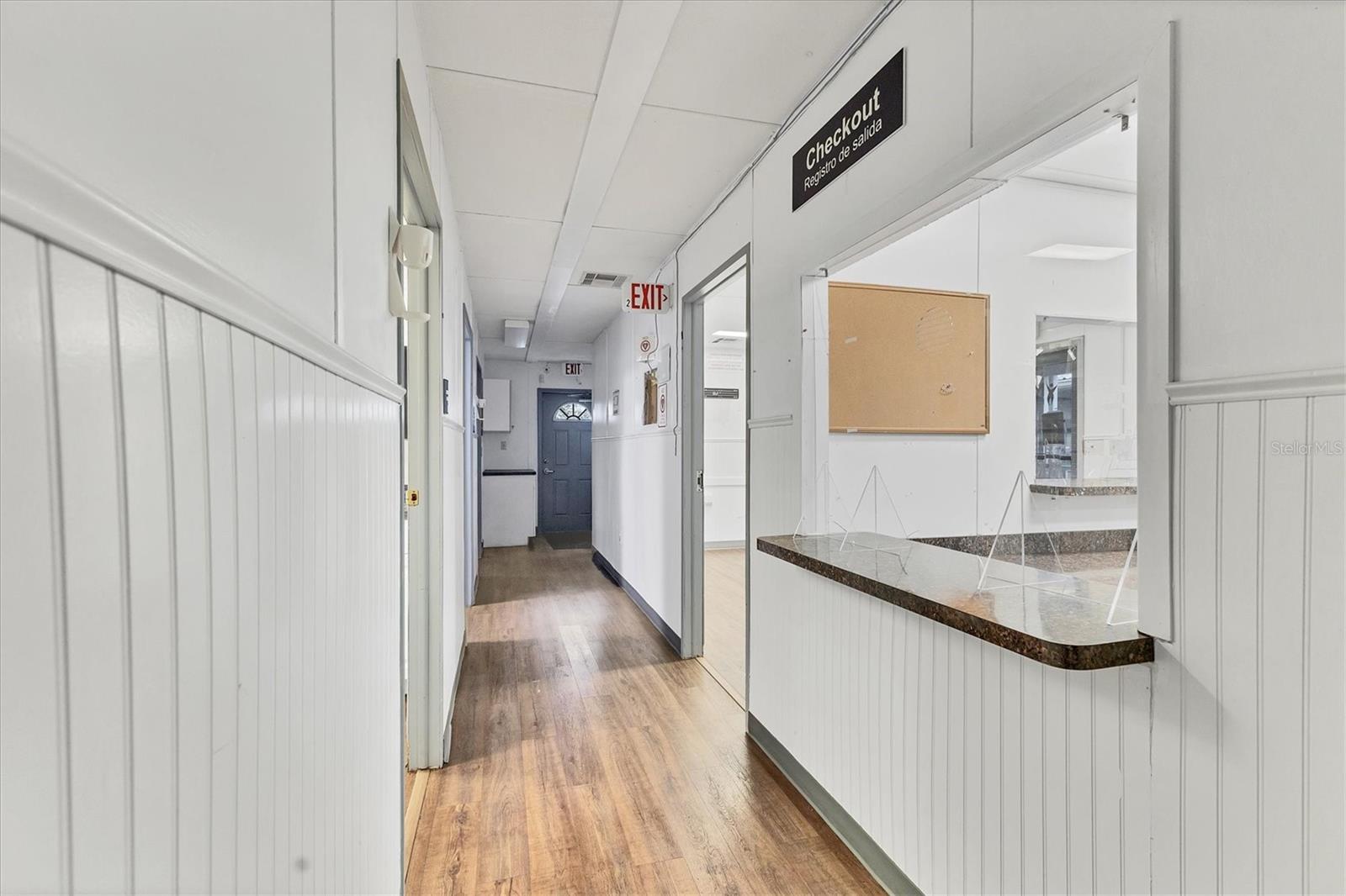 MYAKKA CITY - Commercial Sale