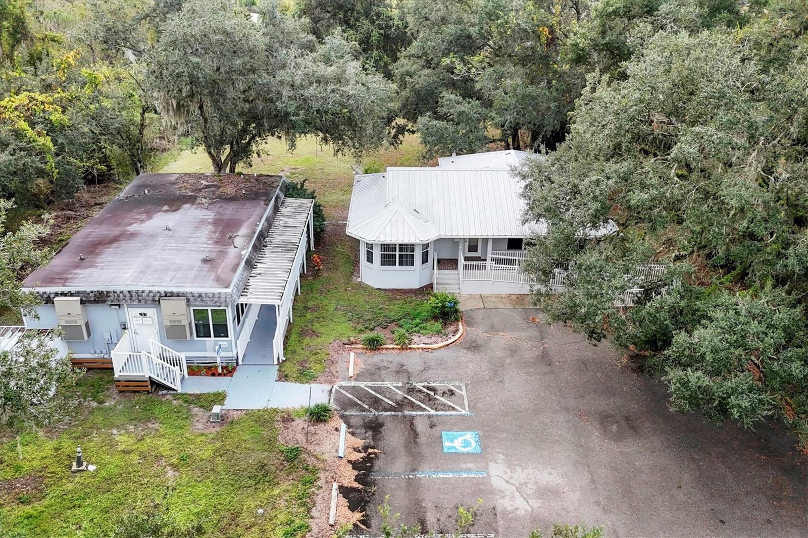 MYAKKA CITY - Commercial Sale