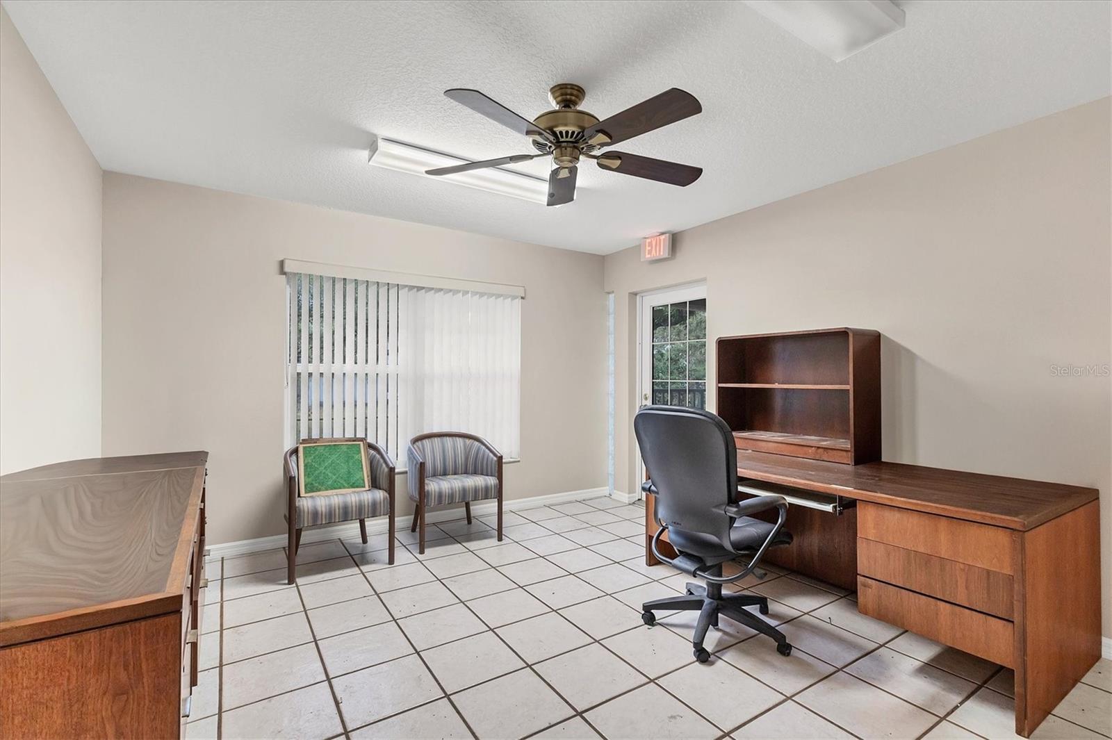 MYAKKA CITY - Commercial Sale