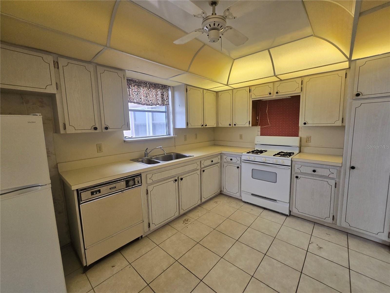 FIVE TOWNS OF ST PETE - Residential