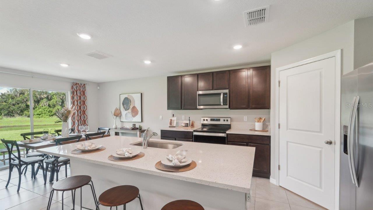 SUMMIT VIEW - Residential