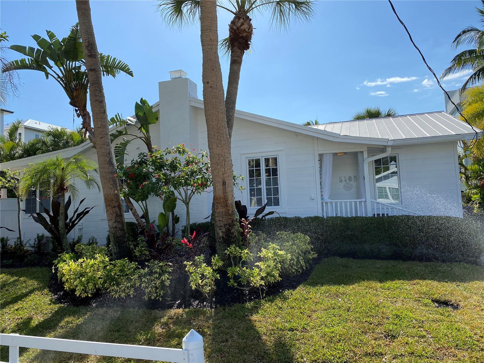 SARASOTA BEACH - Residential Income