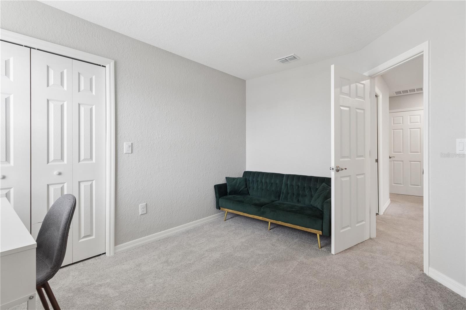RIDGEWOOD SOUTH - Residential Lease